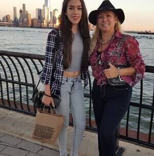 Meet your Posher, Mariela